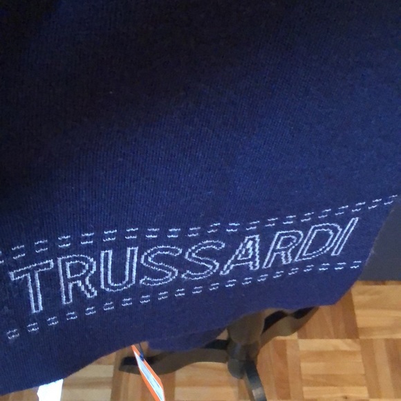 TRUSSARDI navy scarf with logo - Picture 3 of 7